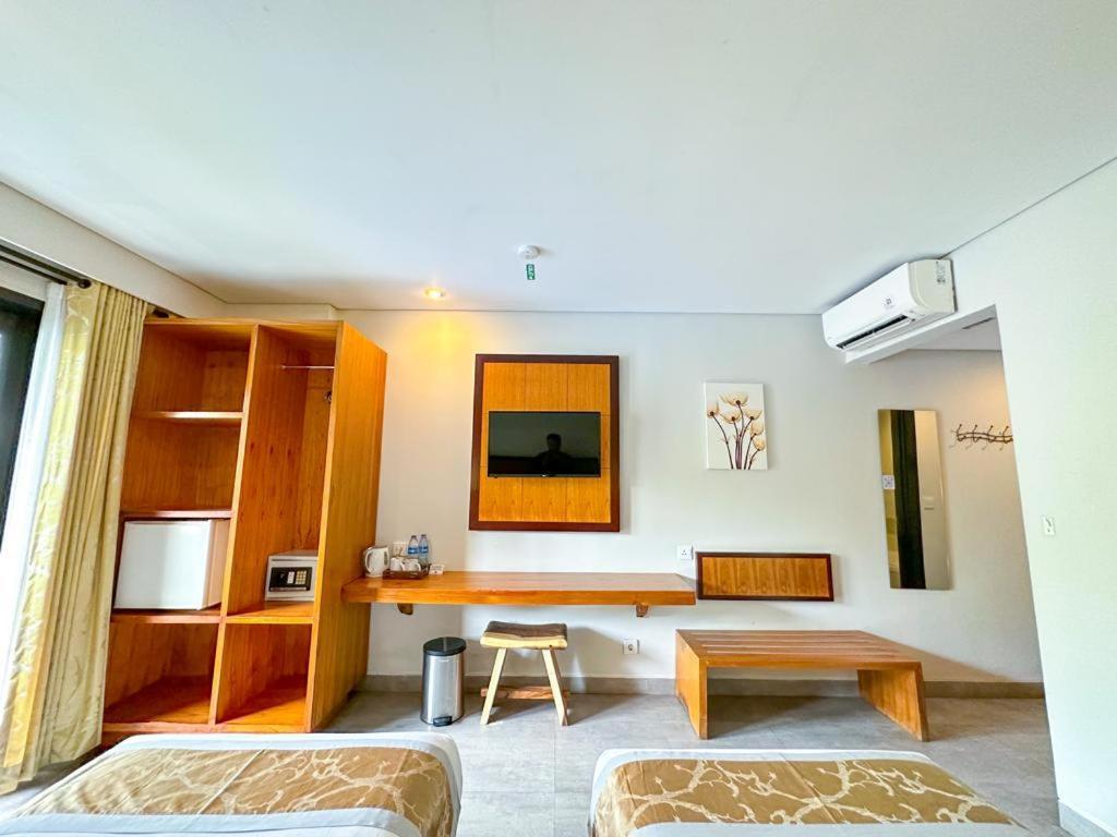 Dekuta Hotel Kuta  Exterior photo